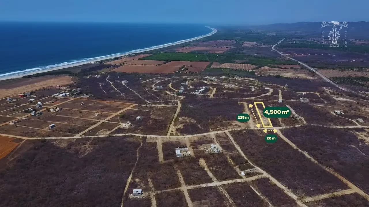 Lot in Tierra Blanca