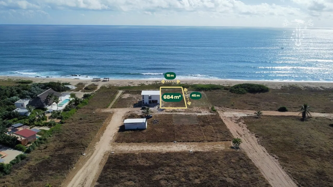 Terreno frente al mar - 3