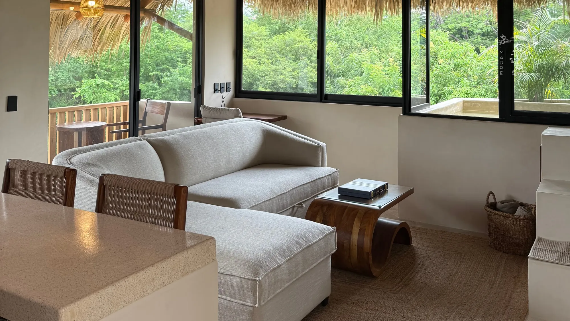 Penthouse UAG - 2