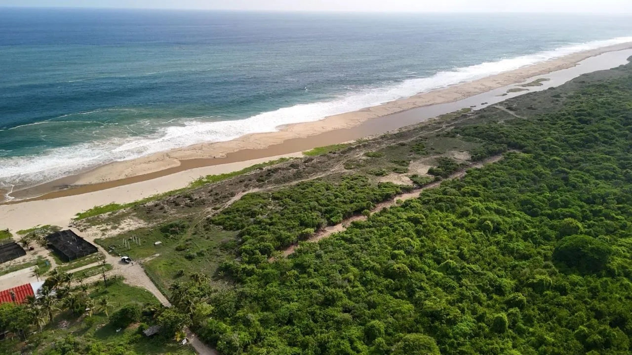Barra del Potrero, Frente de Playa - 2