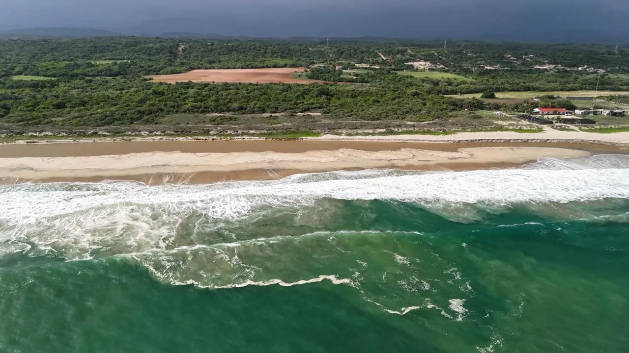Barra del Potrero, Frente de Playa