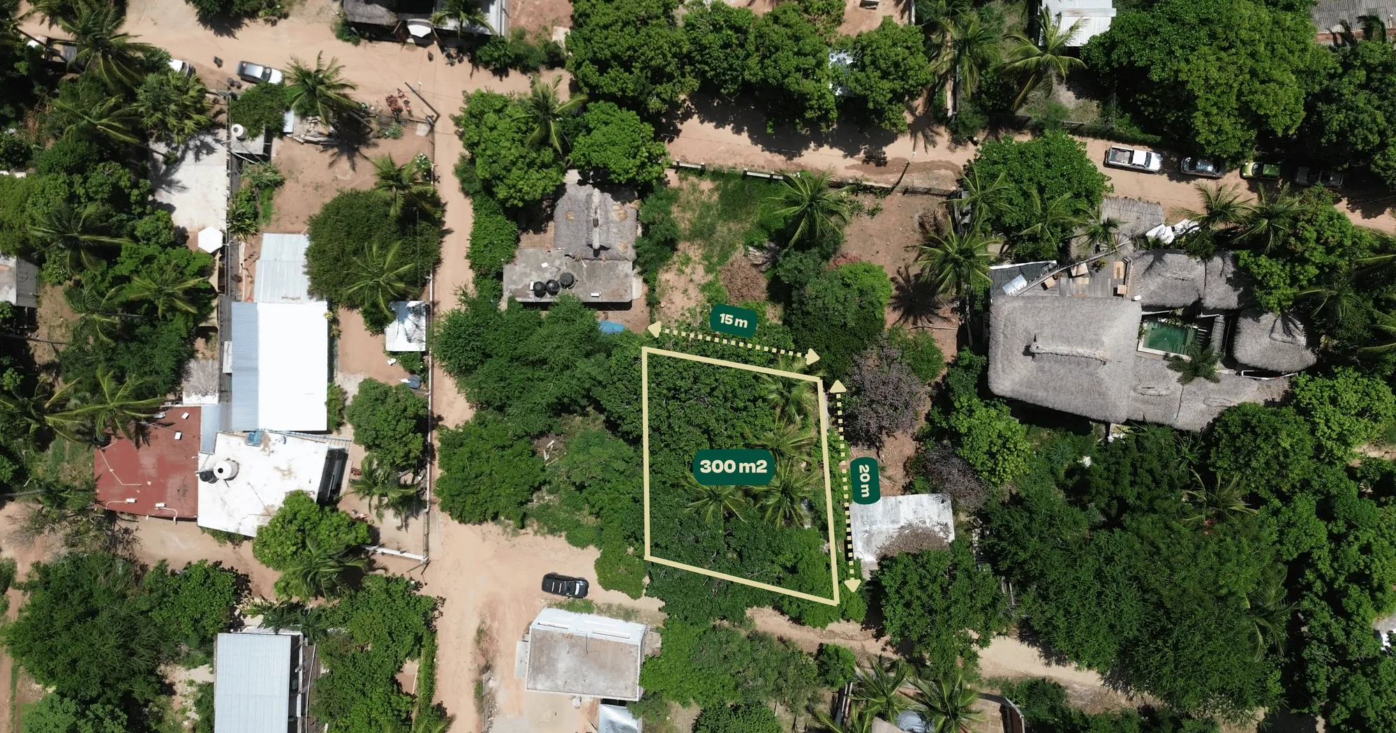 Terreno en Punta Zicatela, cerca de Av. principal - 5